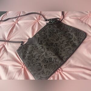 Danier‎ purse 🚚